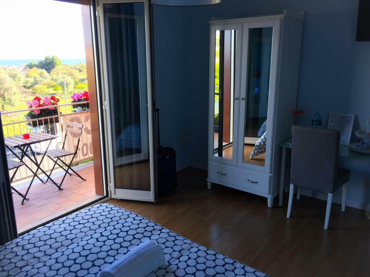 B&B Policlinico Gaspare Rodolico 카타니아 외부 사진